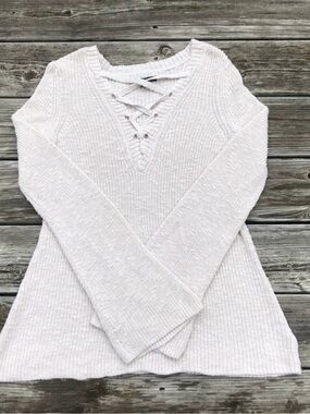 AMERICAN EAGLE Lace-Up V-Neck Women's Sweater in Beige